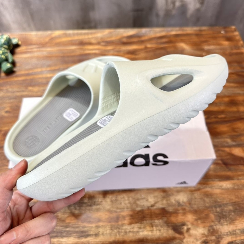 Adidas slippers